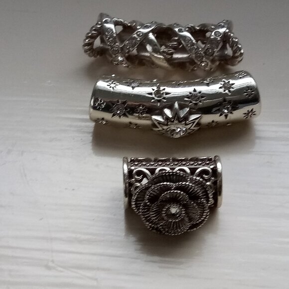 Brighton huge lot of over 40  charms beads and slider - Picture 13 of 16